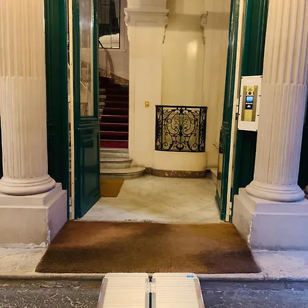 Διαμέρισμα 2 Bedrooms - Centre - Champs Elysees